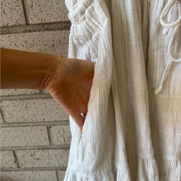 Madewell Puff Sleeve Drawstring Cream Textured Button-Front Top | Medium - Picture 7 of 10